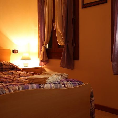 Ca' Gialla Montagnana  Δωμάτιο φωτογραφία